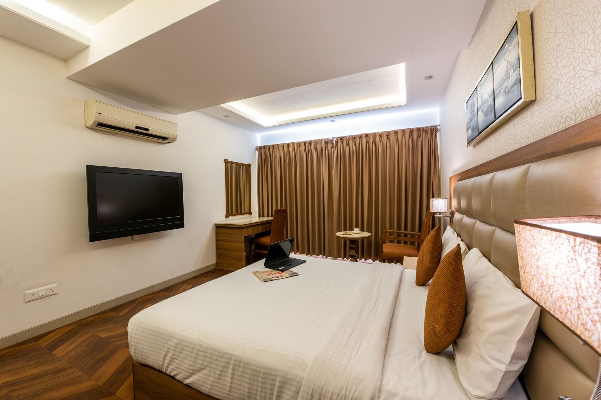 Treebo Trend Surya Nashik Hotel Екстериор снимка