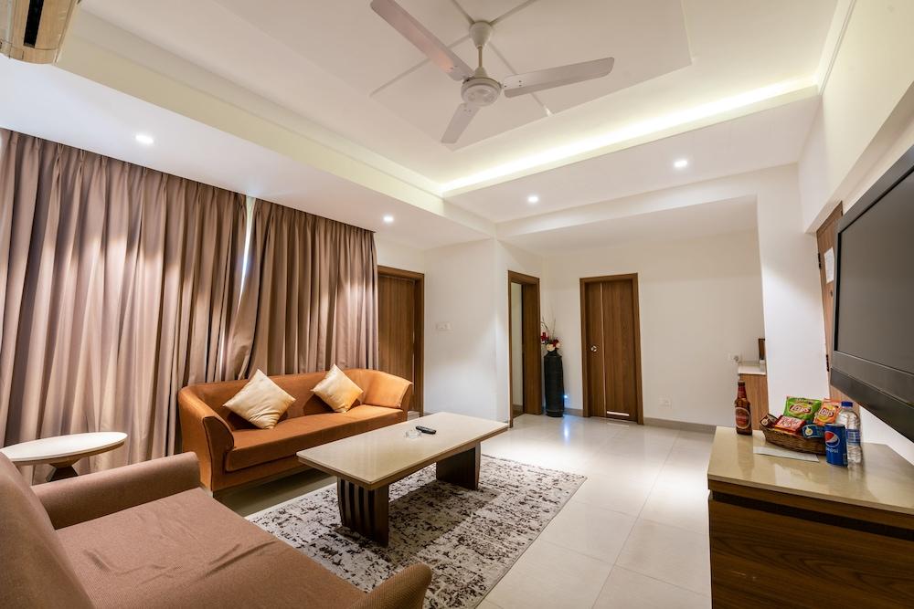 Treebo Trend Surya Nashik Hotel Екстериор снимка