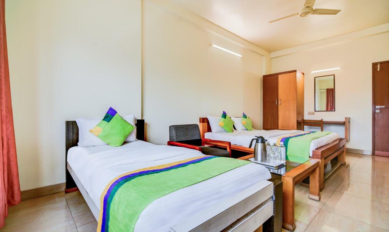 Treebo Trend Surya Nashik Hotel Екстериор снимка