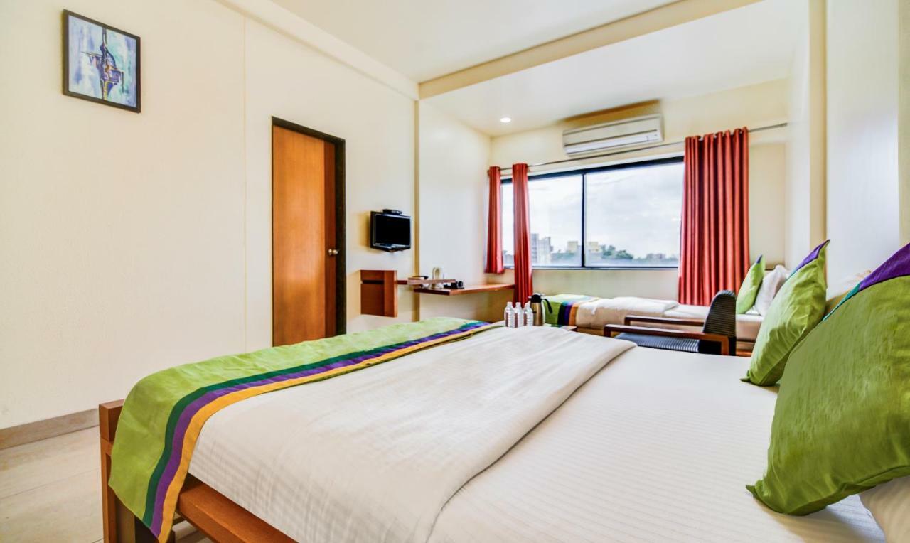 Treebo Trend Surya Nashik Hotel Екстериор снимка